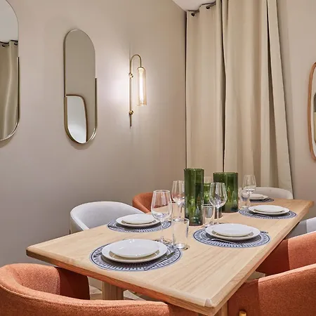 Center Of By Prestige Paris