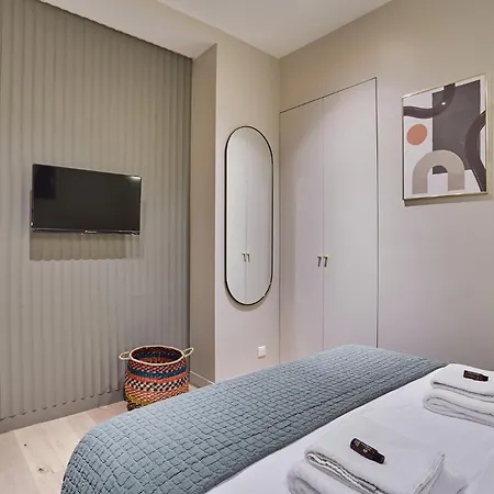 Center Of By Prestige Paris